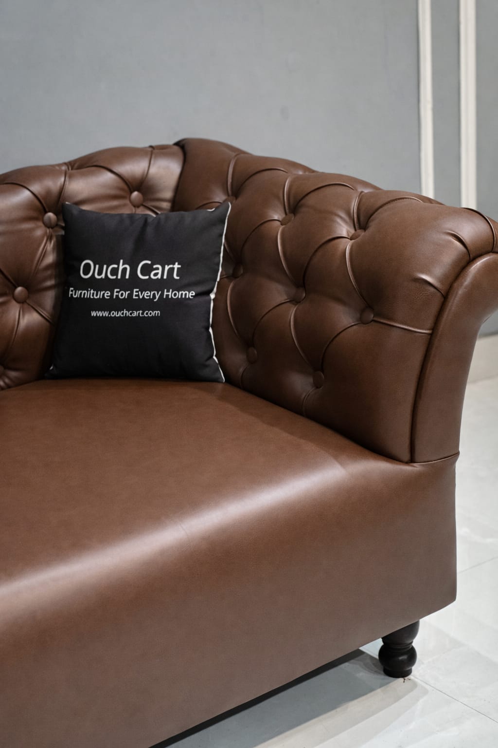 Rolled Arm Back Tufted Chesterfield Sofa