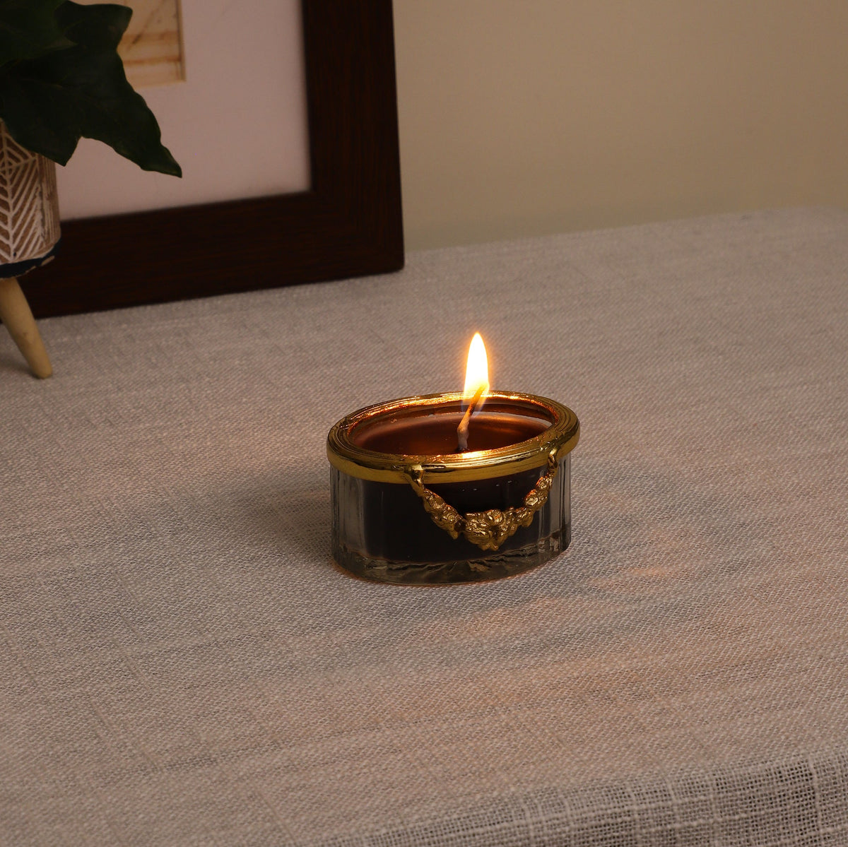 ocean breeze blue Scented candle jar with Golden ring M.M.I. OVERSEAS