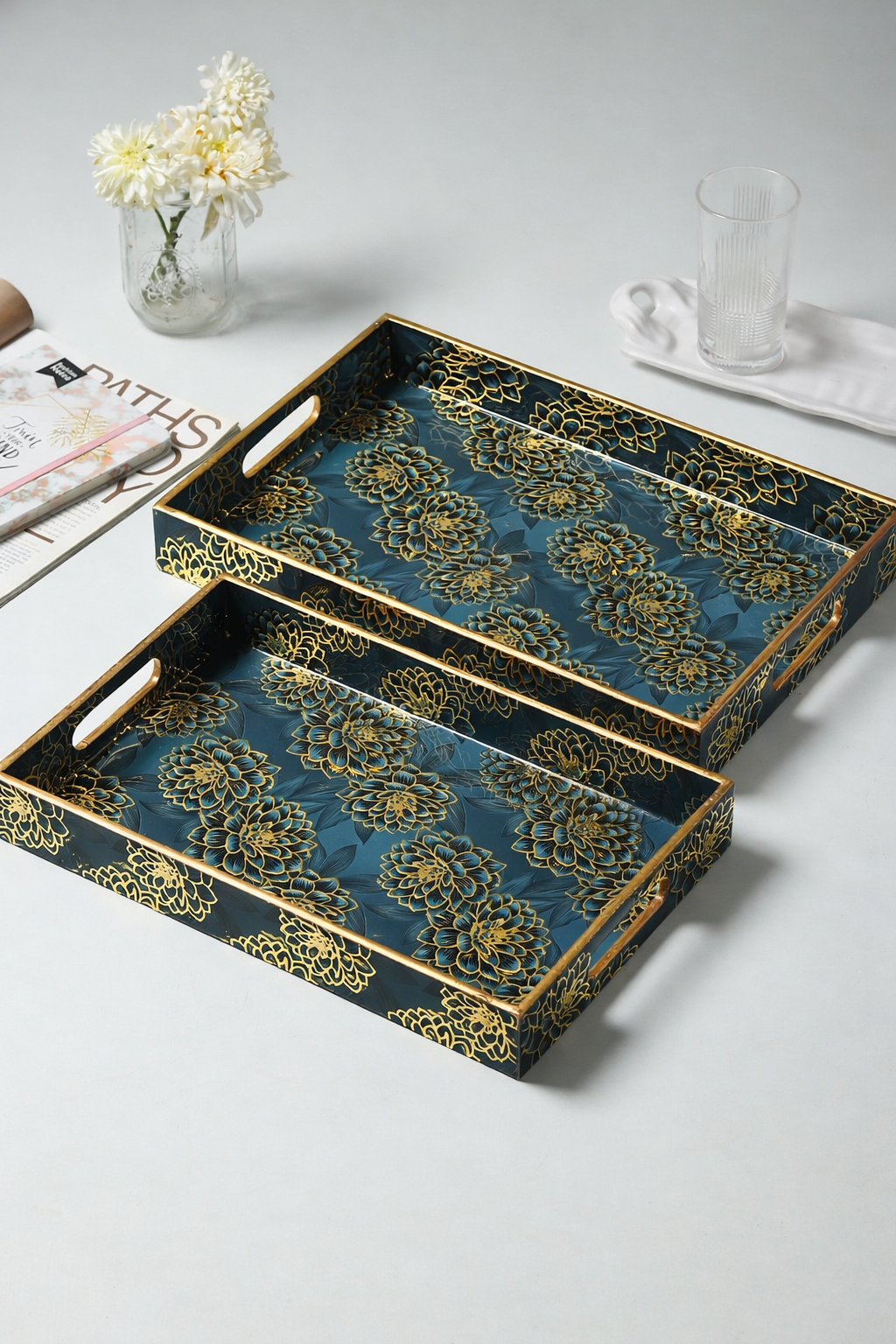 Saphire Wreath Tray Set of 2
