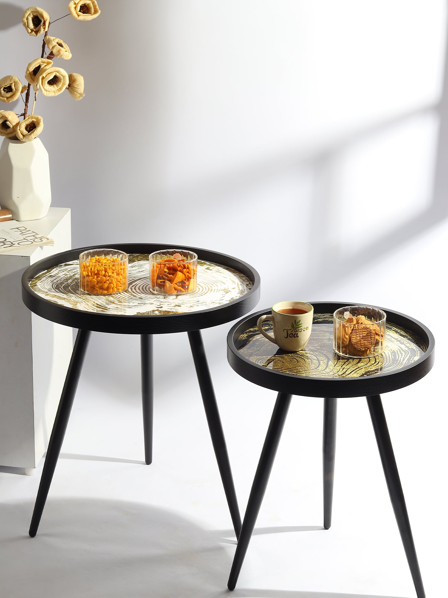 Oakveil Black Table Set of 2 M.M.I. OVERSEAS