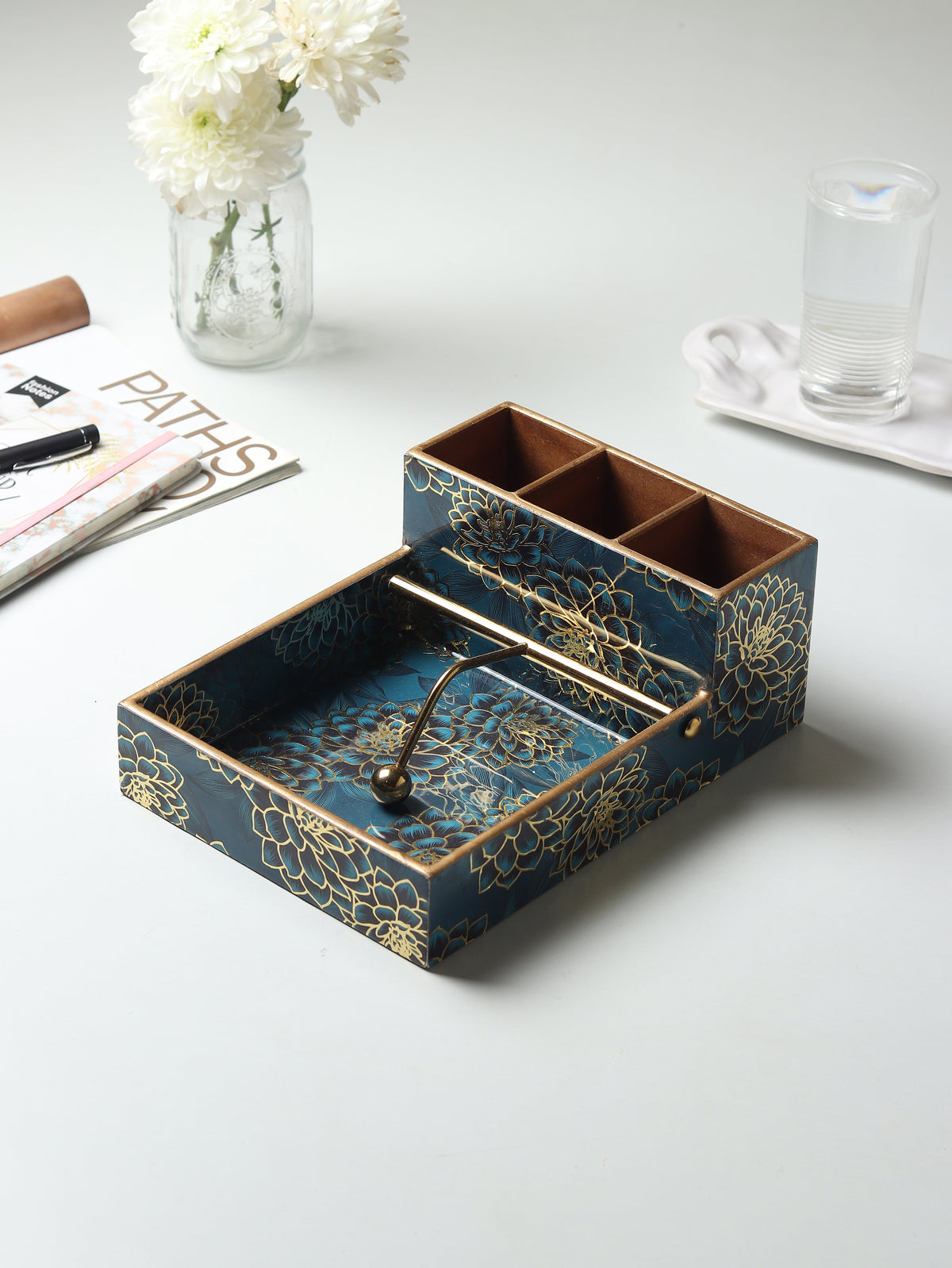 Sapphire Wreath Cutlery and Tissue Holder M.M.I. OVERSEAS