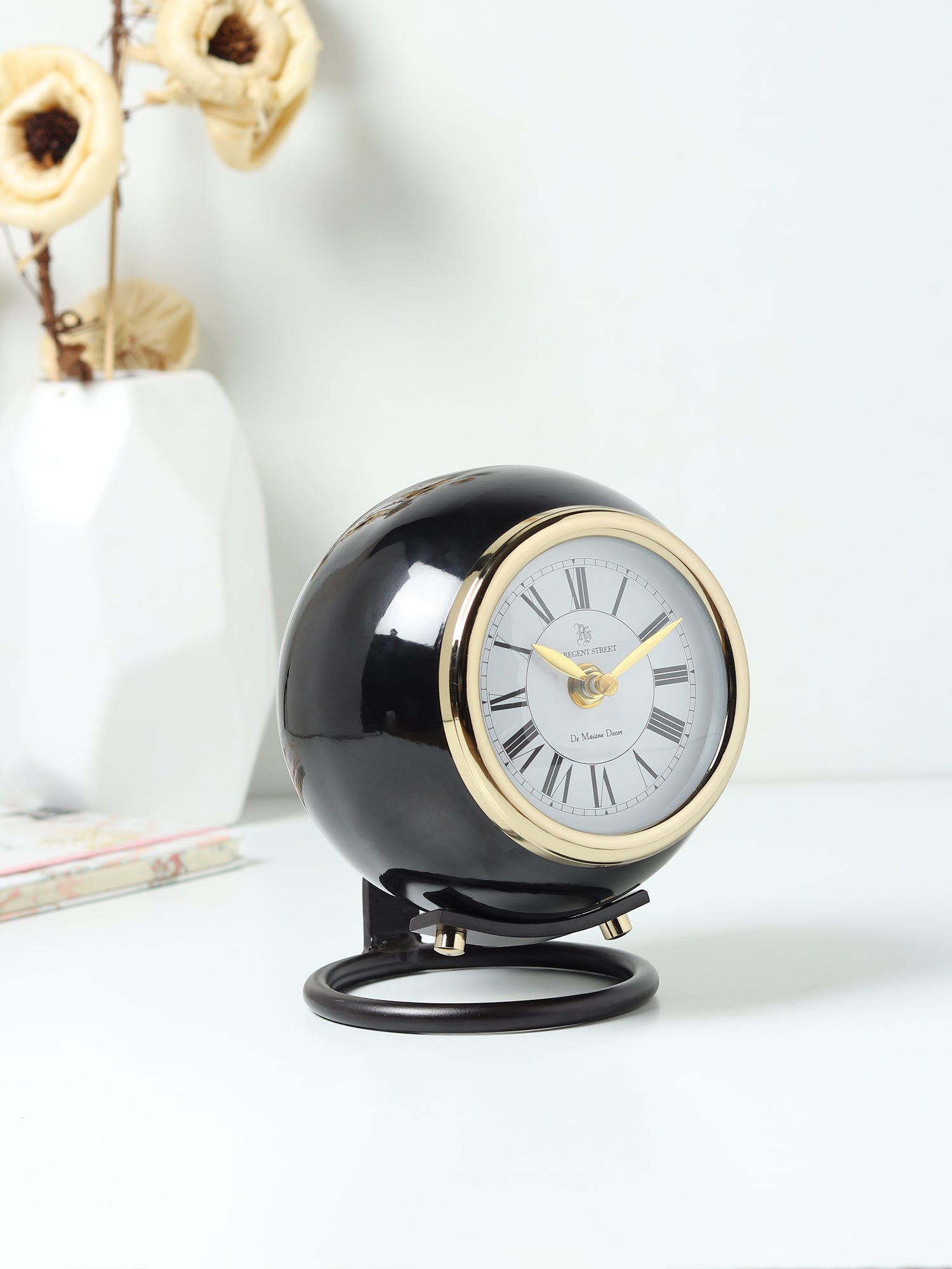 Globeon Clock