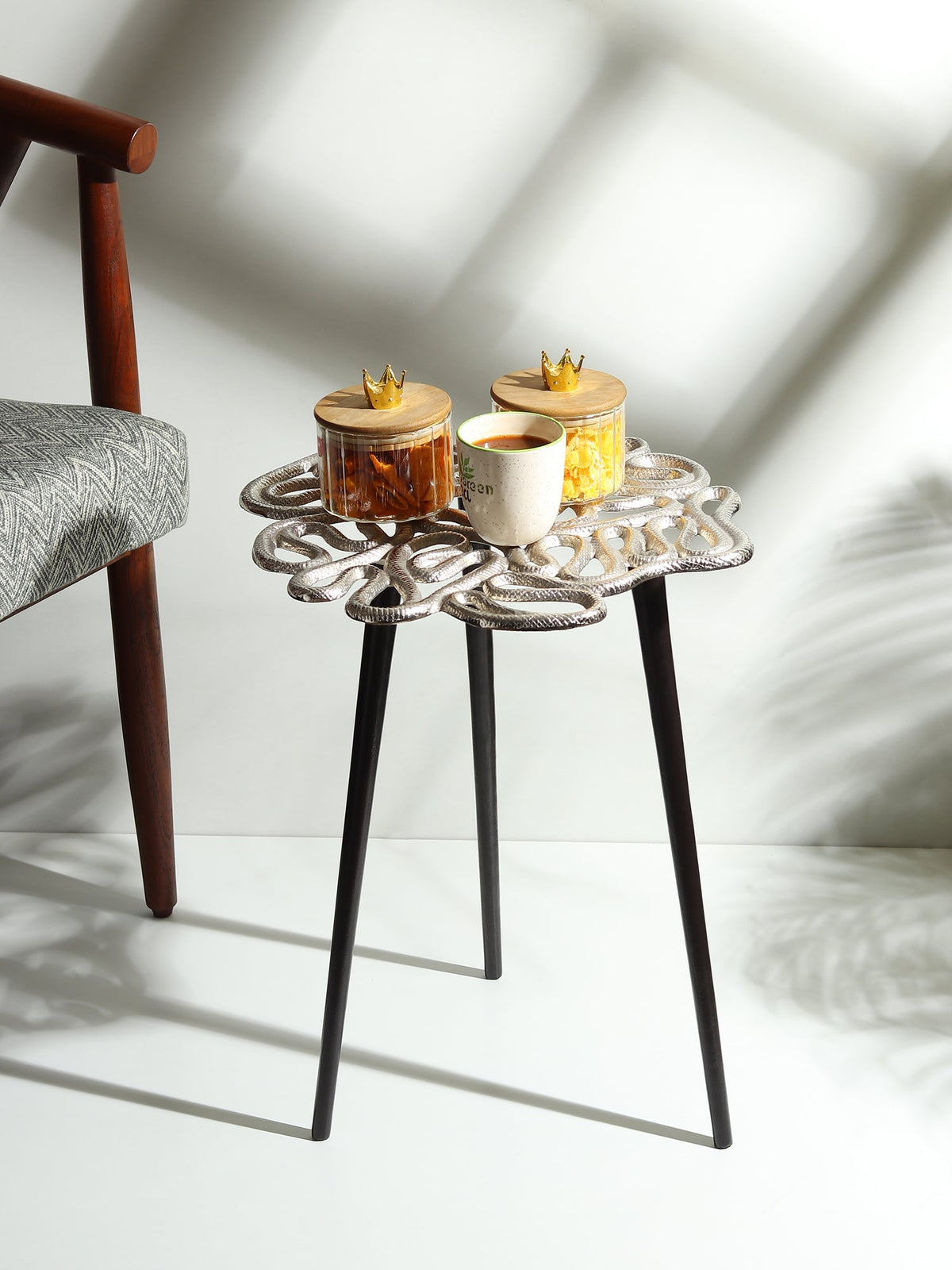 Sliitherin's end Table M.M.I. OVERSEAS