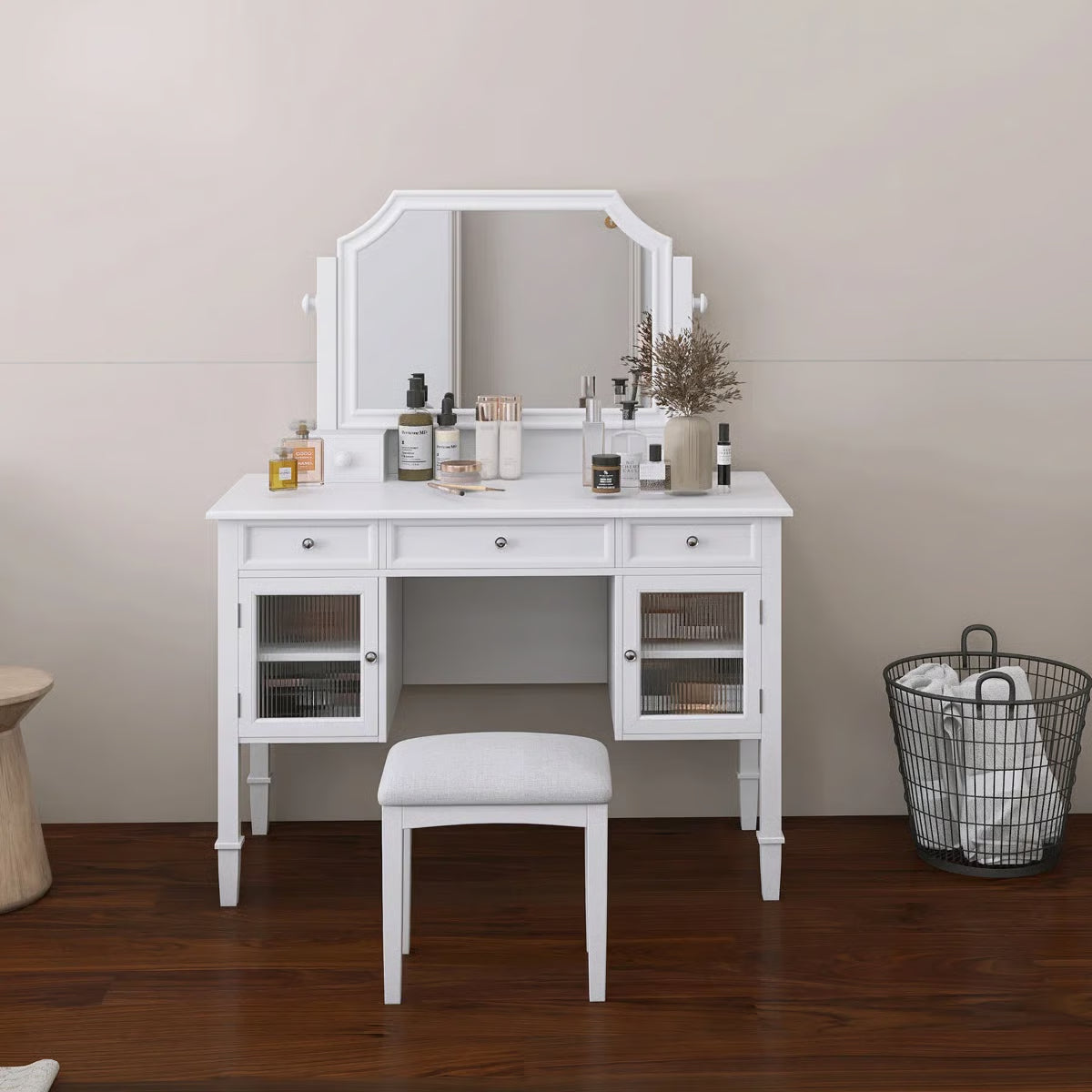 Elegant 44.4" Makeup Vanity Desk โ Large Mirror & Convenient Drawer-OUCH CART Dressing table