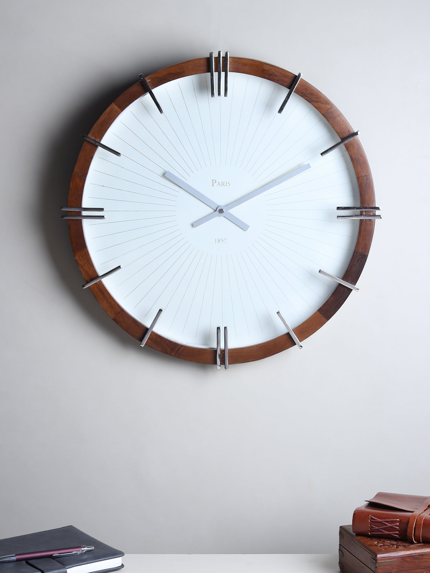 Eclipta Silver Wall Clock- Ouch cart