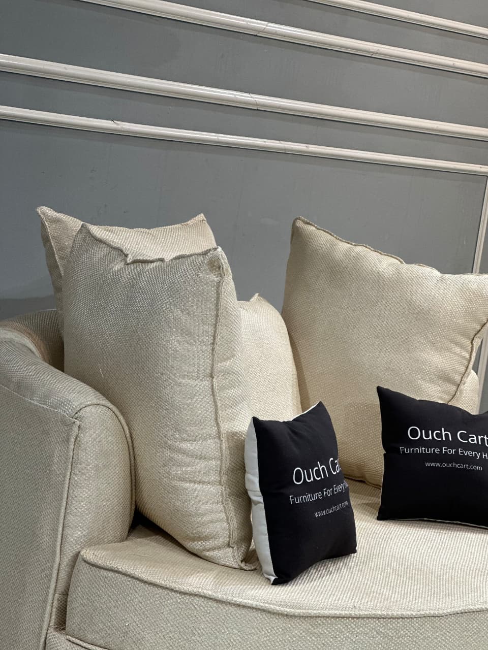 Pillow Top Arm Sofa with Cushions