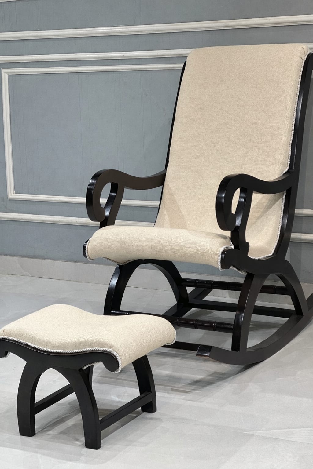 Fritto Rocking Chair in Walnut Colour