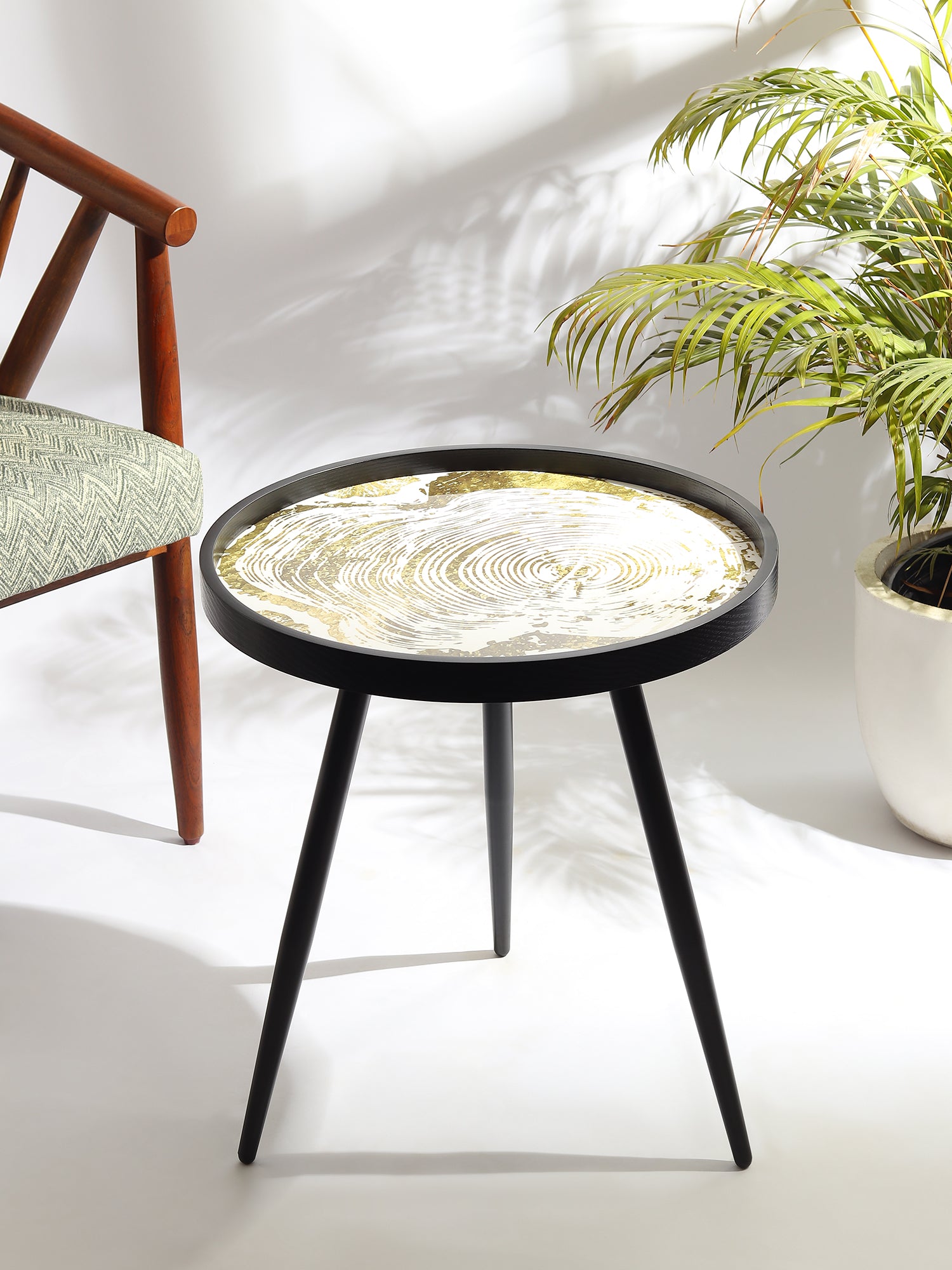 Oakveil Black Table Large