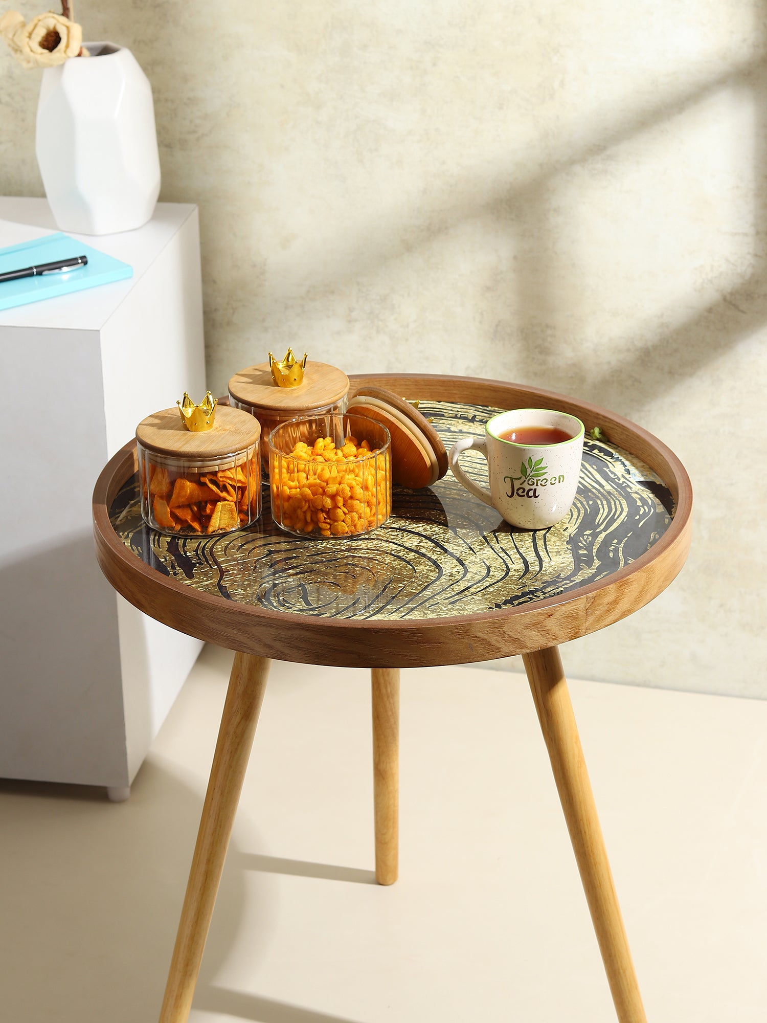 Oakveil Brown Table Large