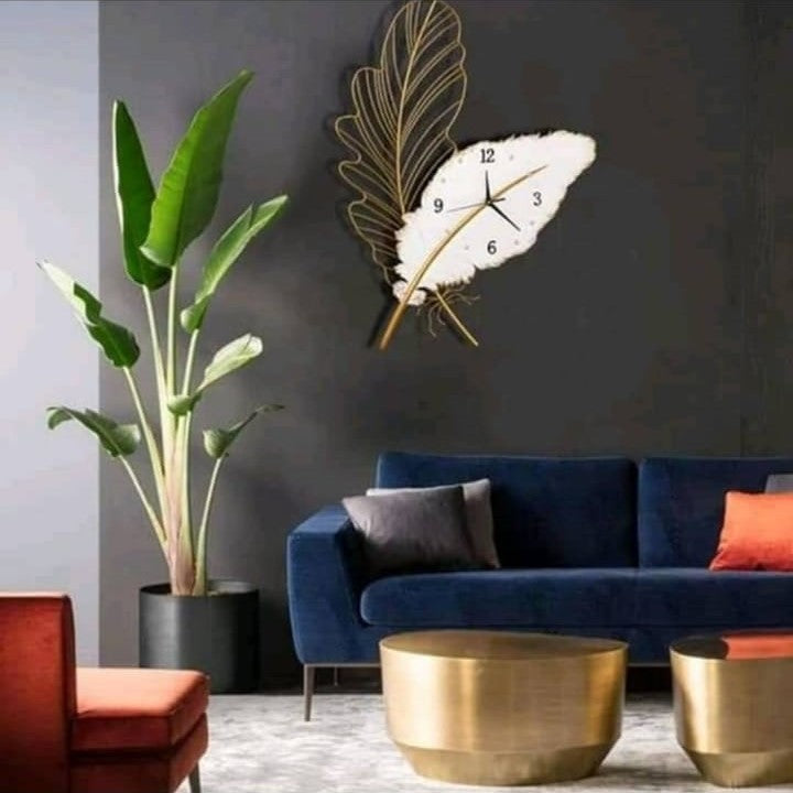 White Leaf Clock