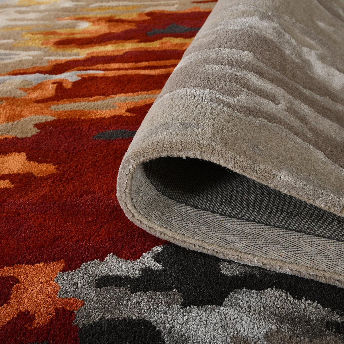 Saraswati Global Rug, Vibrant and Luxurious Rug, Wool Area Rug, 6x9 Feet, Anti Slip & Anti Skid Baking Carpet, Modern Rug, Ideal for Bedroom, Living Room, and Dining Room, Kids Room, Office Rug. Saraswati Global