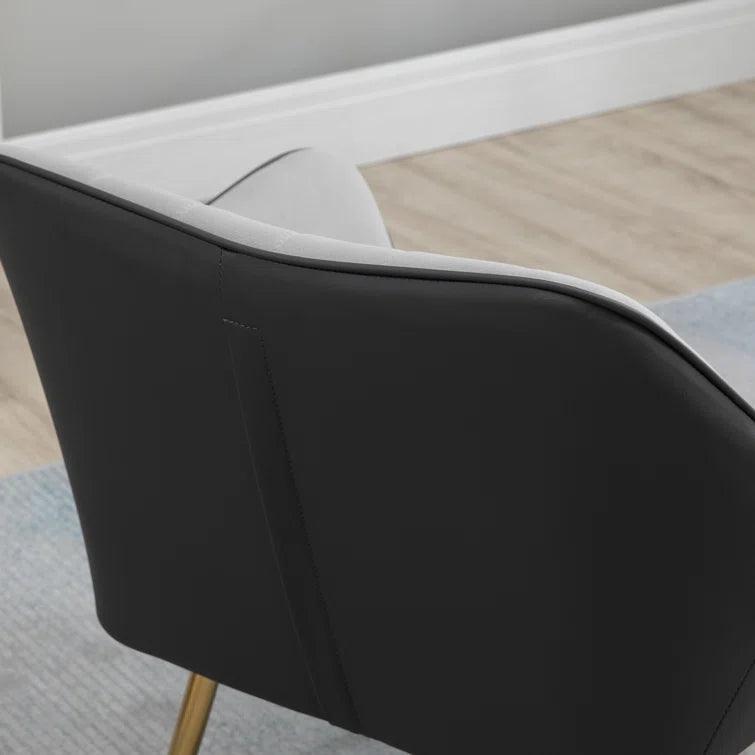 Chestle Wide Lounge Chair - Ouch Cart