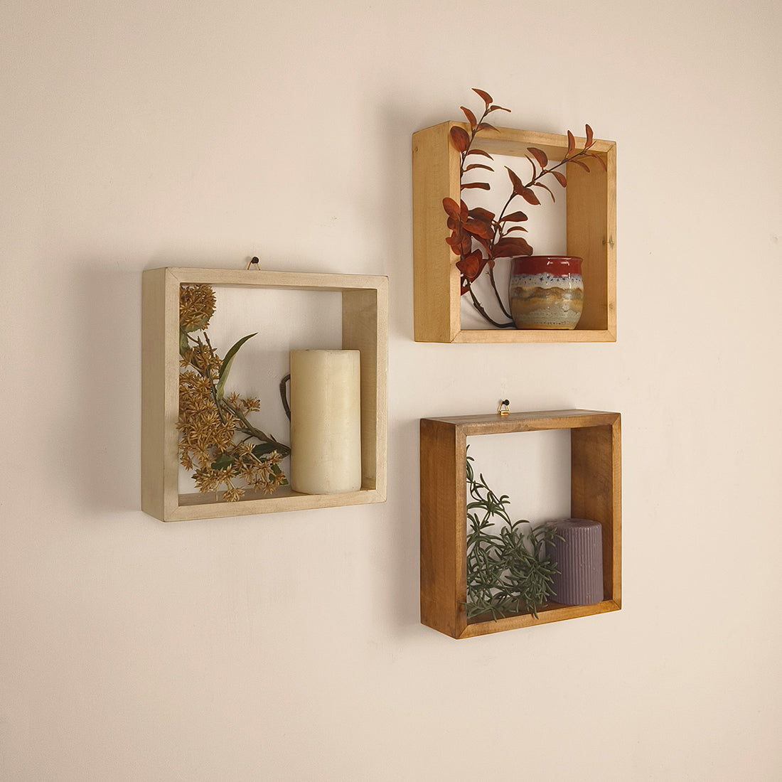 EDWARD III Rectangular Shaped Set of 3 Wooden Wall Shelves