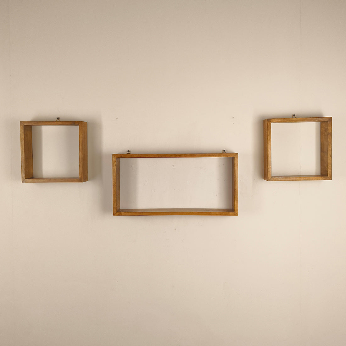 GEORGE III Rectangular Shaped Set of 3 Wooden Wall Shelves