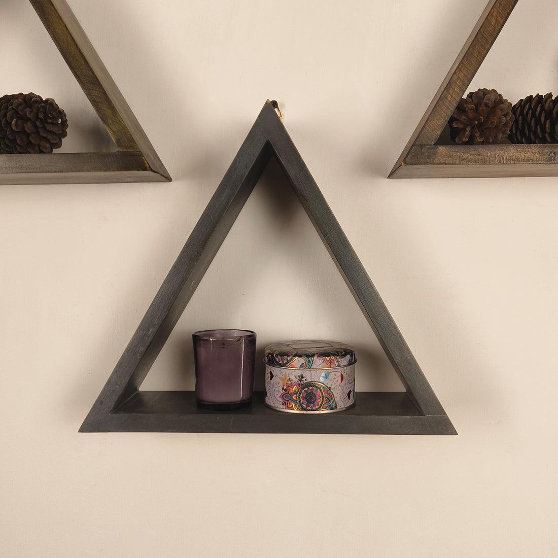 HENRY III Triangular Set of 3 Wooden Wall Shelves -OUCH CART | Wall decor