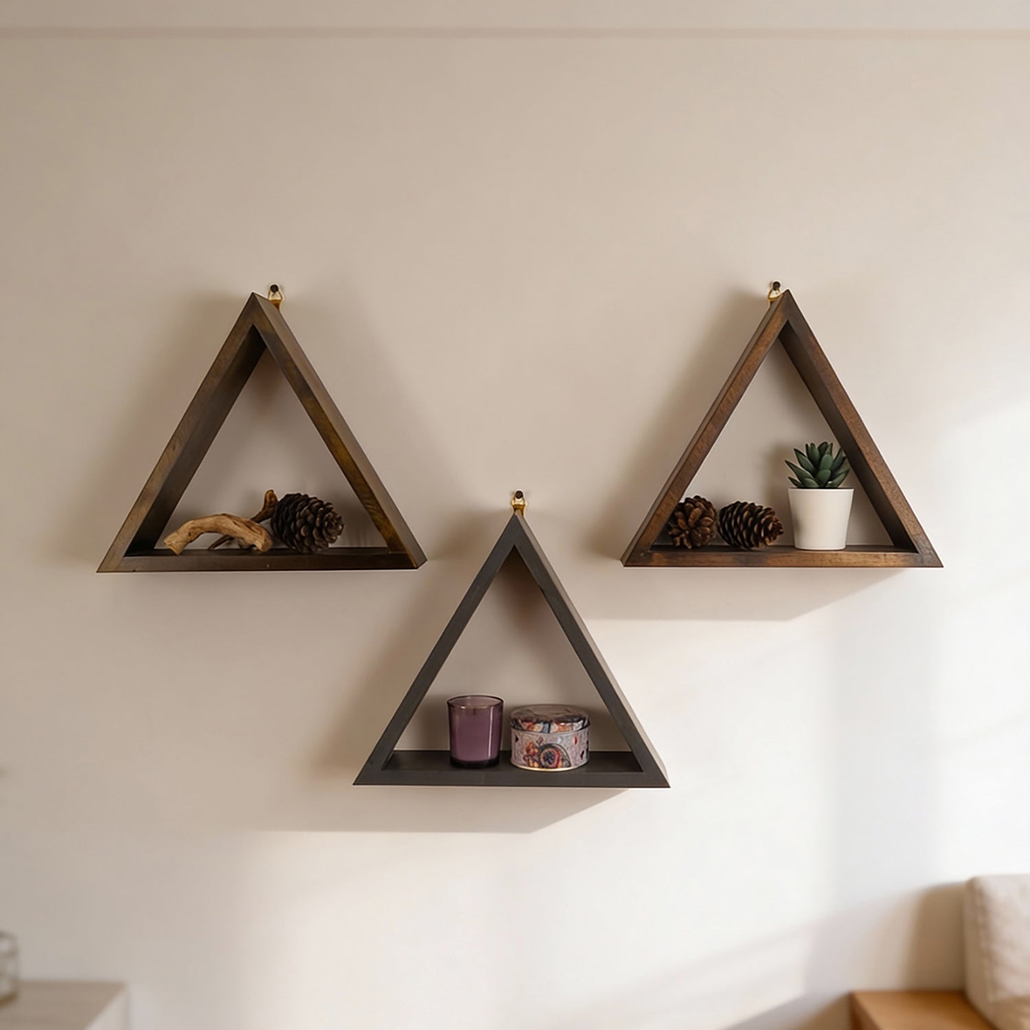 HENRY III Triangular Set of 3 Wooden Wall Shelves