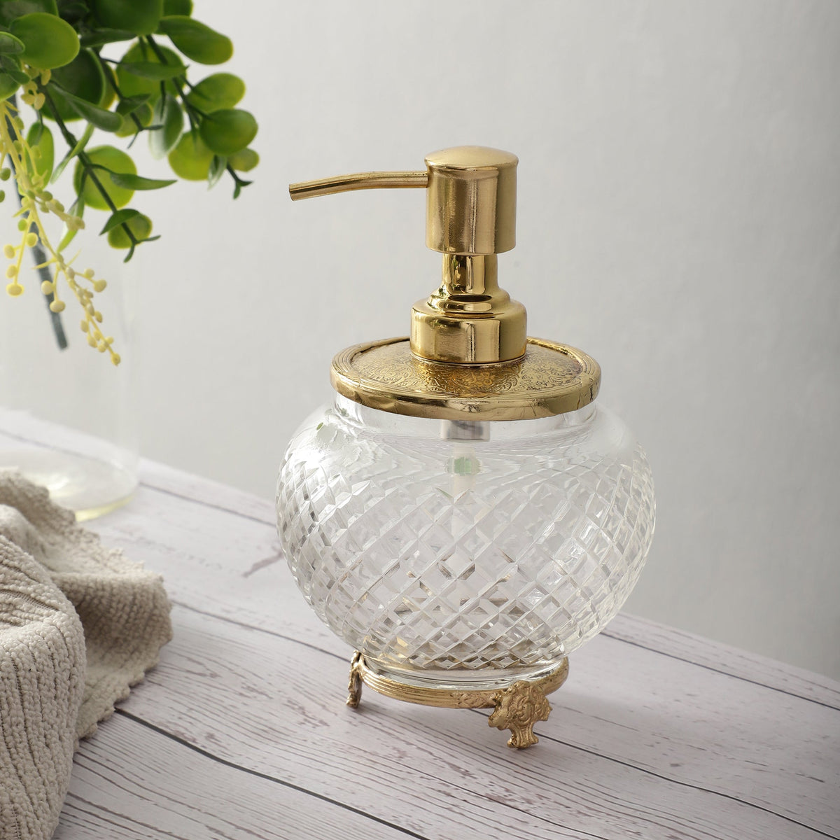 Ava crystal Cut dispenser in gold M.M.I. OVERSEAS