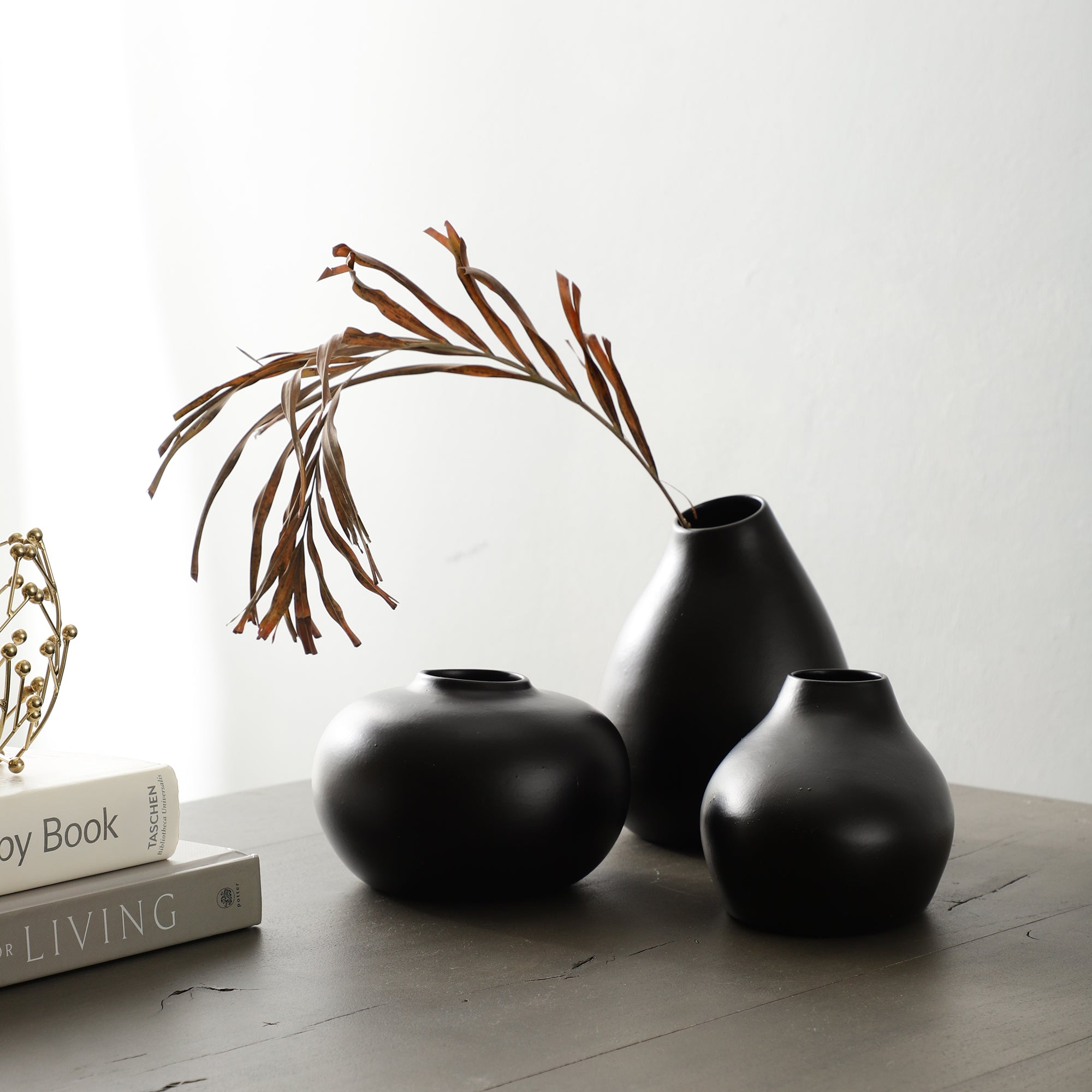 Varys Trio black vase set | flower pot | flower stand