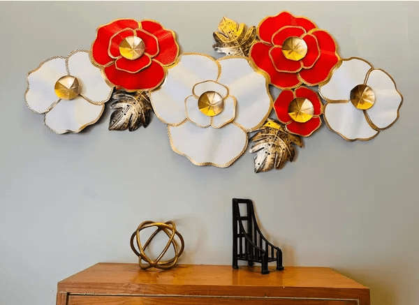 SIMPLE GOLDY AND RED WALL ART - Ouch Cart