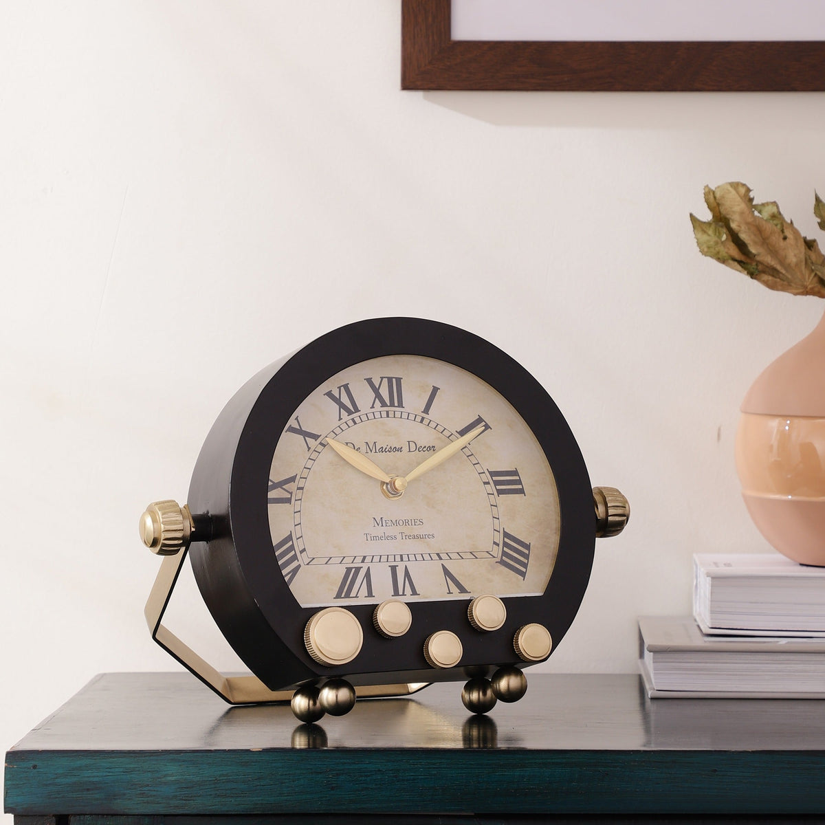 Kent Clock in black gold M.M.I. OVERSEAS
