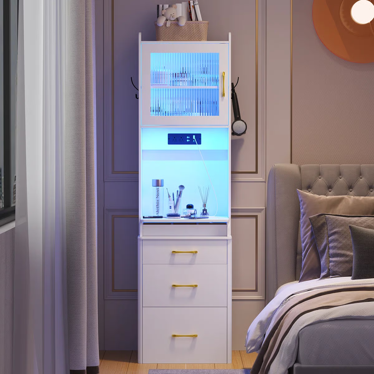 Modern Jamone Makeup Vanity with Storage, LED Lights and Built-In Power- OUCH CART | Dressing table