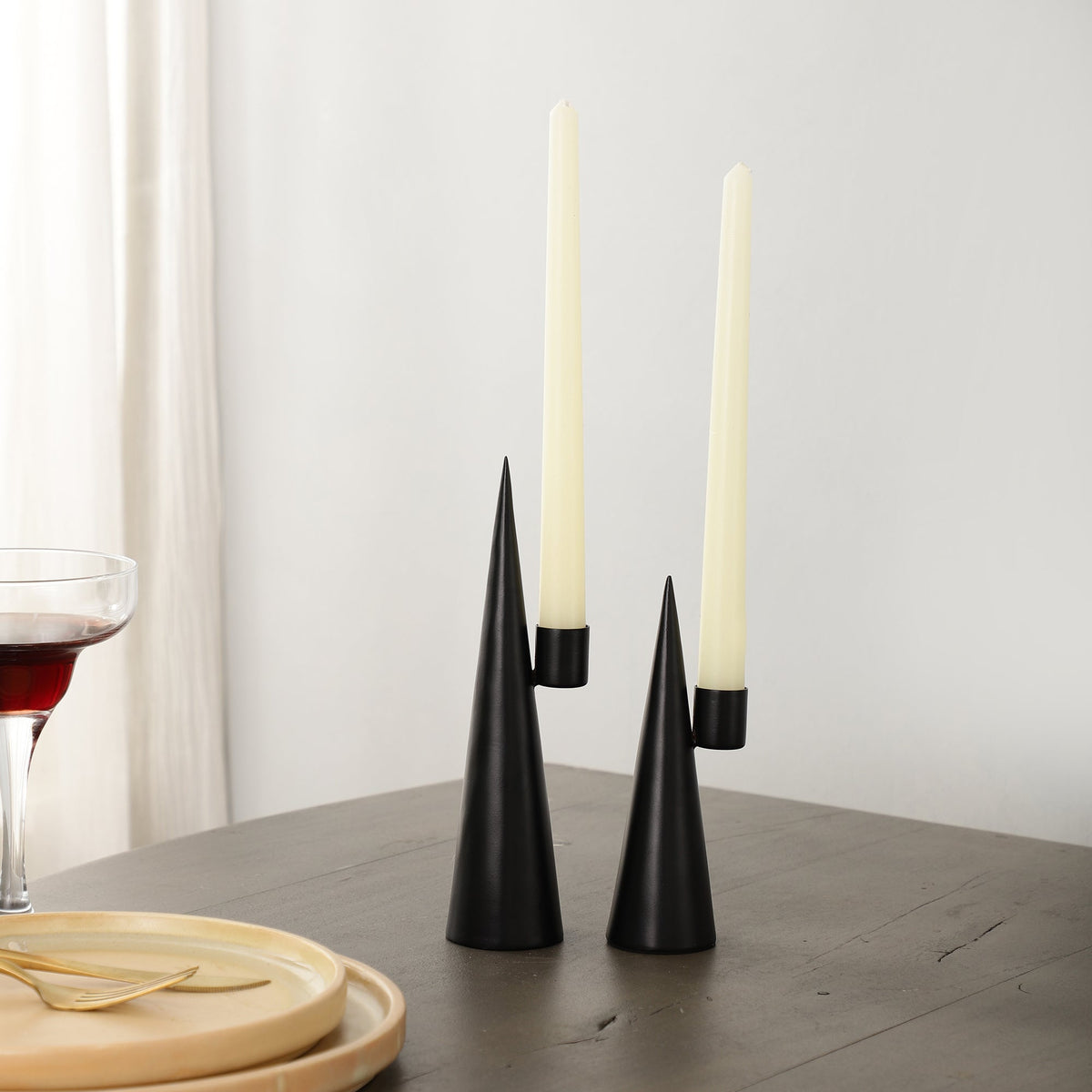 Solstice Cone Holder Black M.M.I. OVERSEAS