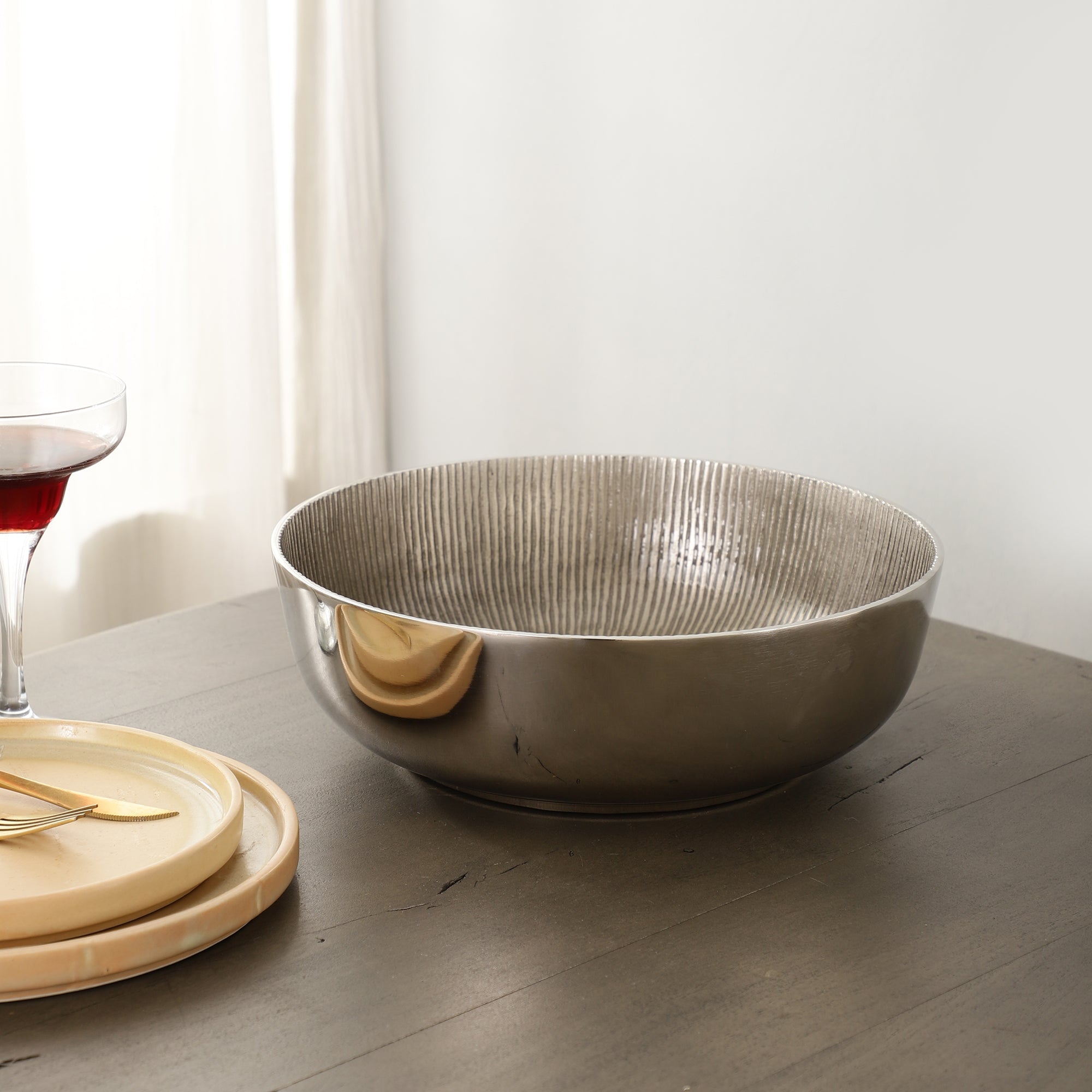 The Shining Gold Accent Circular Bowl M.M.I. OVERSEAS