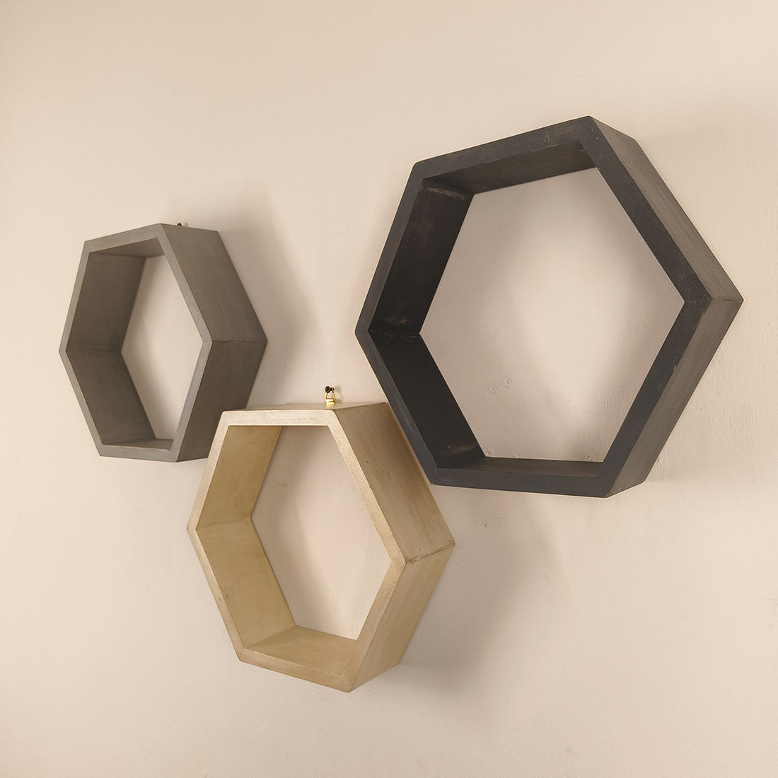 OLIVER III Hexagonal Shaped Set of 3 Wooden Wall Shelves