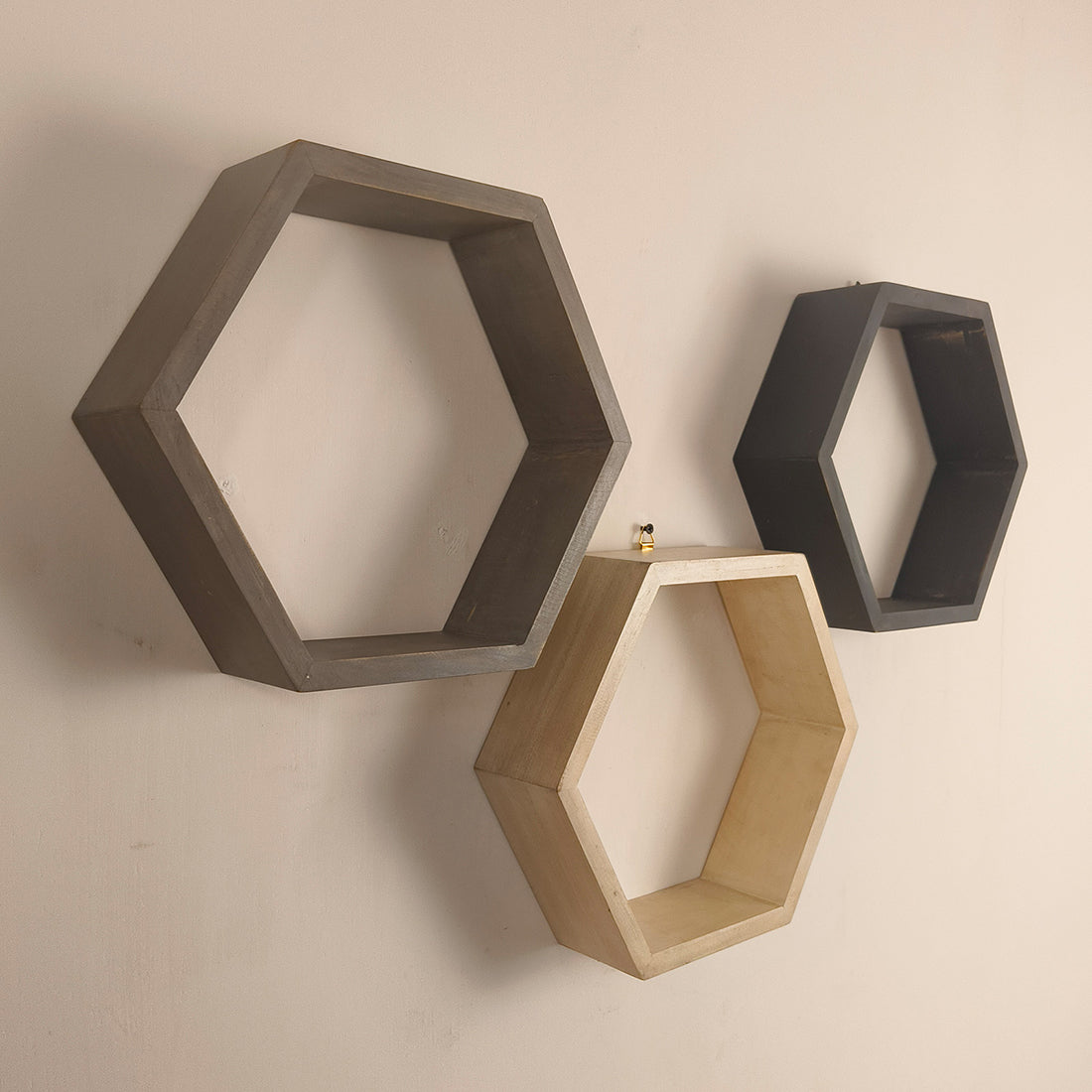 OLIVER III Hexagonal Shaped Set of 3 Wooden Wall Shelves