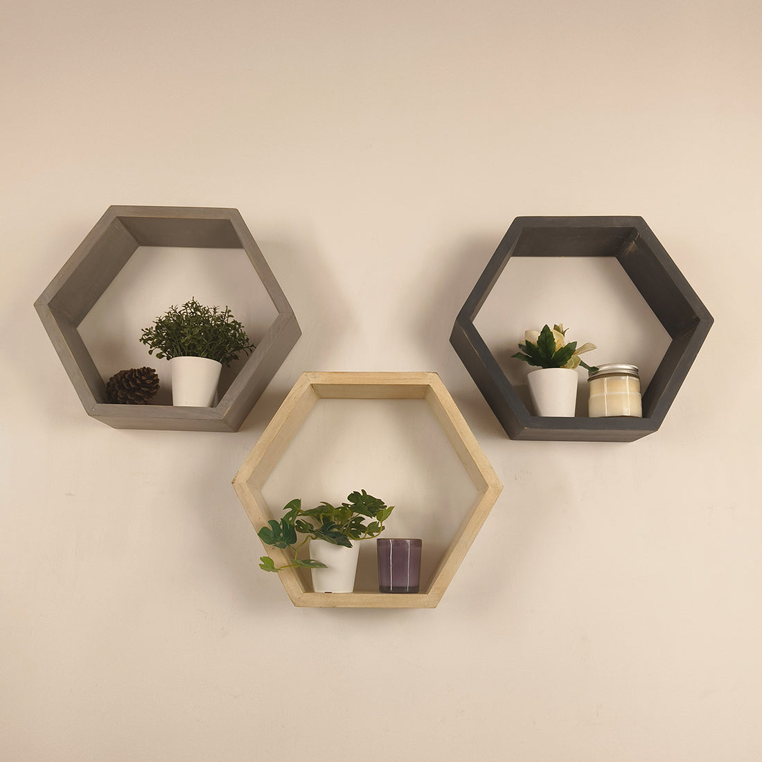 OLIVER III Hexagonal Shaped Set of 3 Wooden Wall Shelves