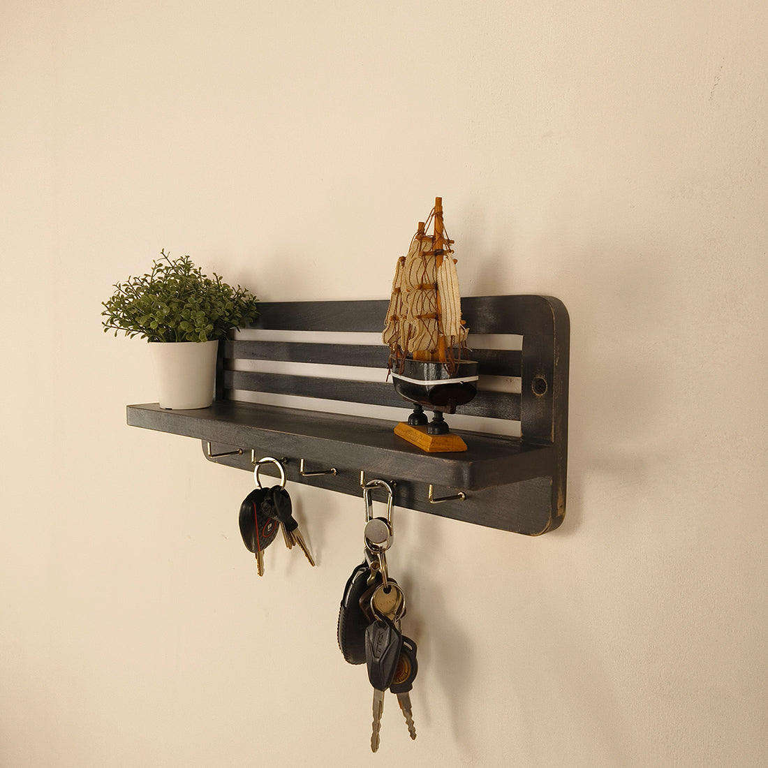 REGUS Wooden Wall Shelf Organiser with Key Holders