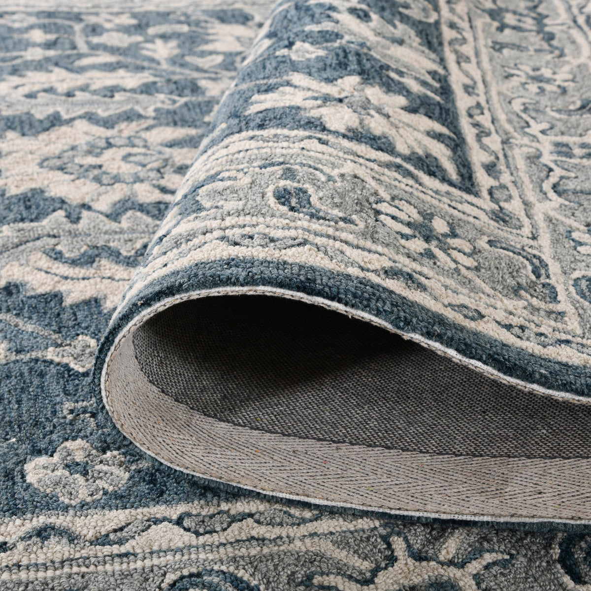 Saraswati Global Rug , Handmade Area Rug, 4x6 Feet, Wool & Viscose Rug, Luxurious Anti-Skid & Anti Slip Backing Carpet , Ideal for Bedroom, Living Room, and Dining Room, Kids Room, Office Rug. Saraswati Global