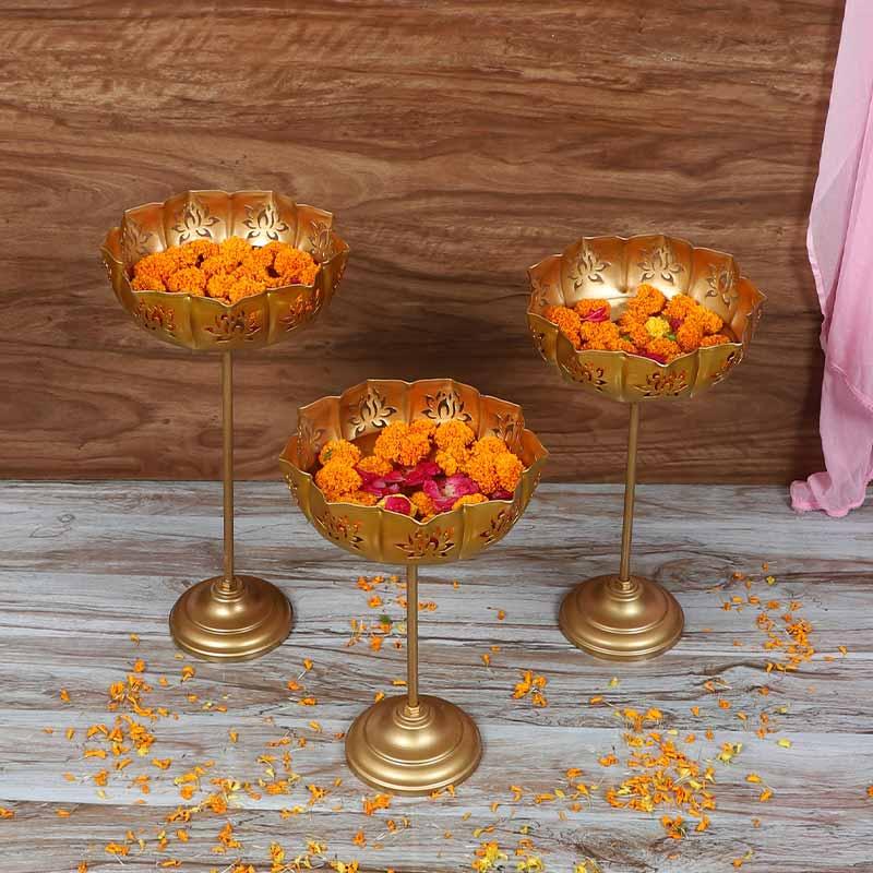 GOLDEN FLOWER TEALIGHT URLI | SET OF 3 - Ouch Cart