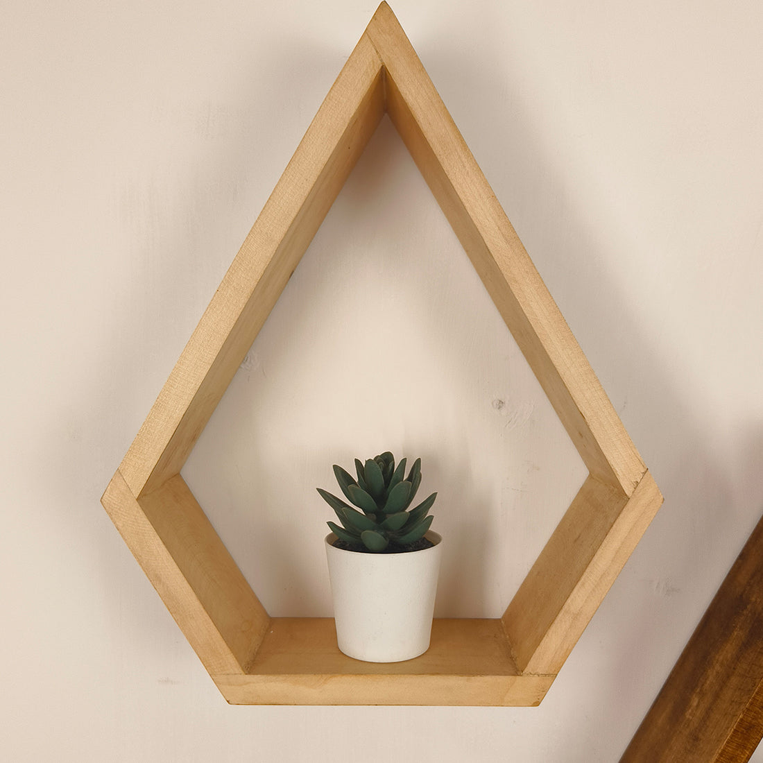 WILLIAM III Diamond Shaped Set of 3 Wooden Wall Shelves