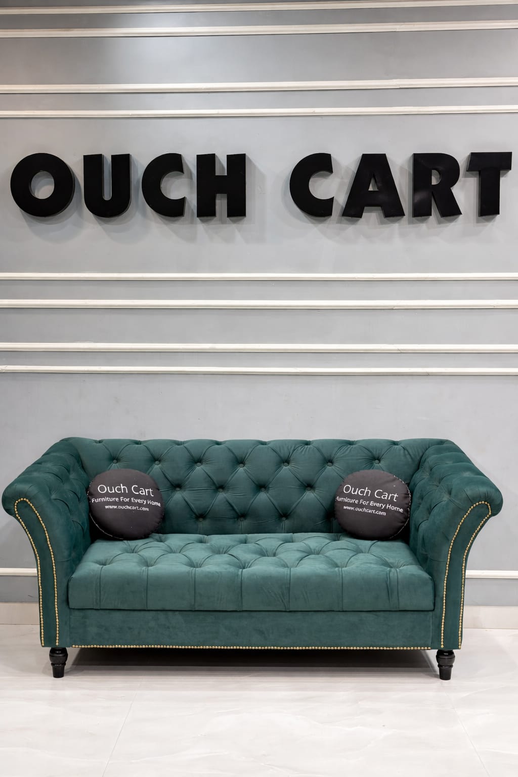 Ouch Cart Chesterfield Sofa – Velvet Upholstery, 2-Seater, Classic Design