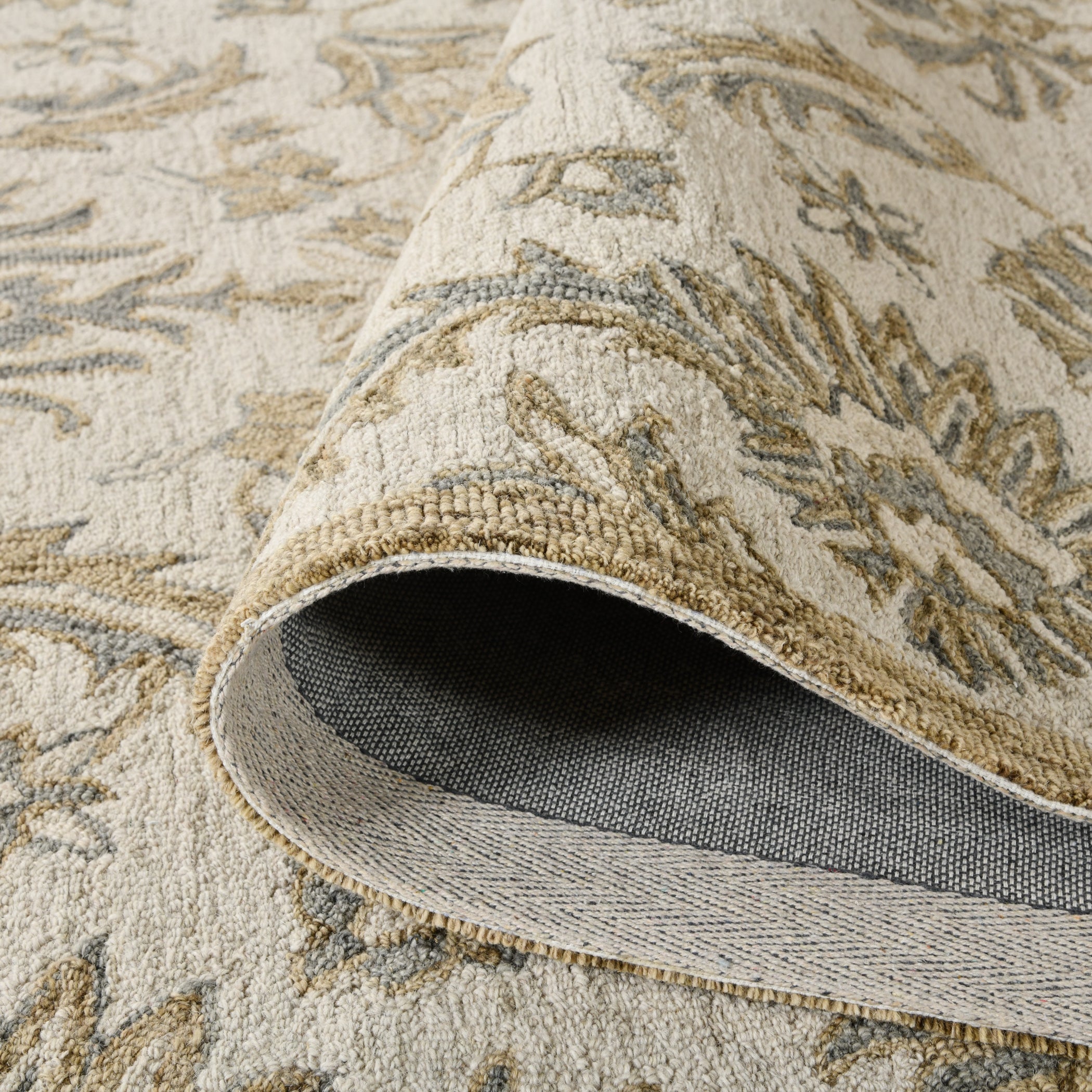 Saraswati Global Rug , Handmade Area Rug, 4x6 Feet,  Wool & Viscose Rug, Luxurious  Anti-Skid & Anti Slip Backing Carpet , Ideal for Bedroom, Living Room, and Dining Room, Kids Room, Office Rug.