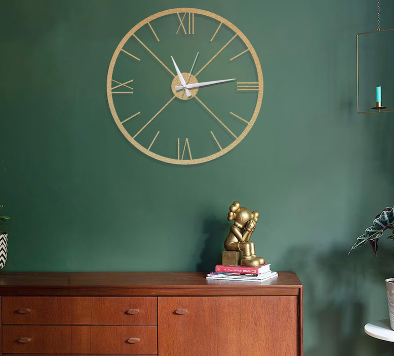 lines and roman Gold wallclock