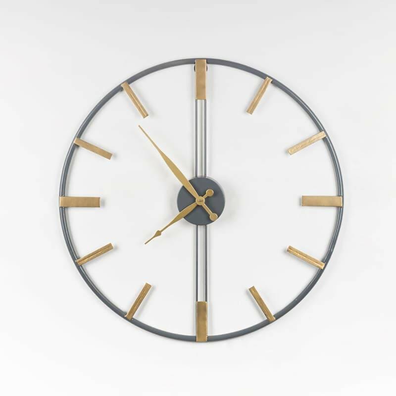 UNIQUE LOOK WALL CLOCK - Ouch Cart
