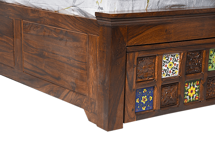 Sheesham Wood Ronak King Bed - Ouch Cart