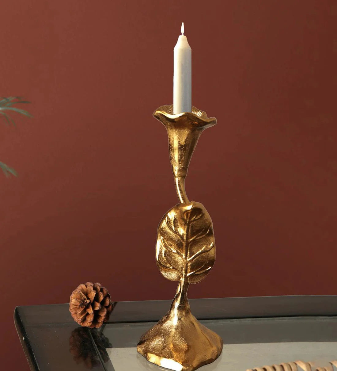 Candle holder
