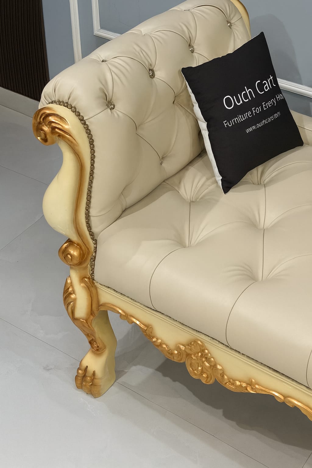 Lissandra Upholstered Bench Golden