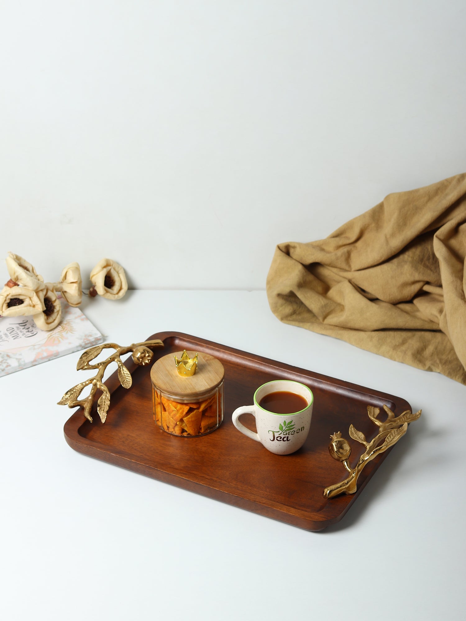 Pomegranate tray gold