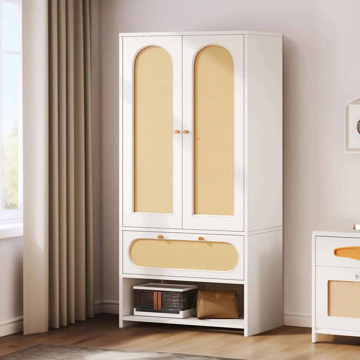 Sigmund Armoire