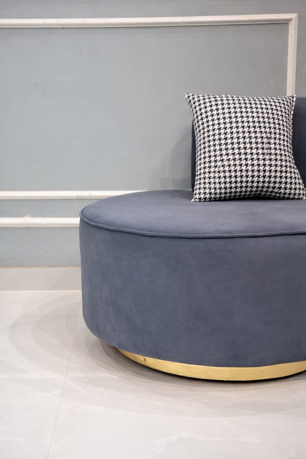 Boucle Fabric 3 Seater Curve Sofa In Melange Grey Colour