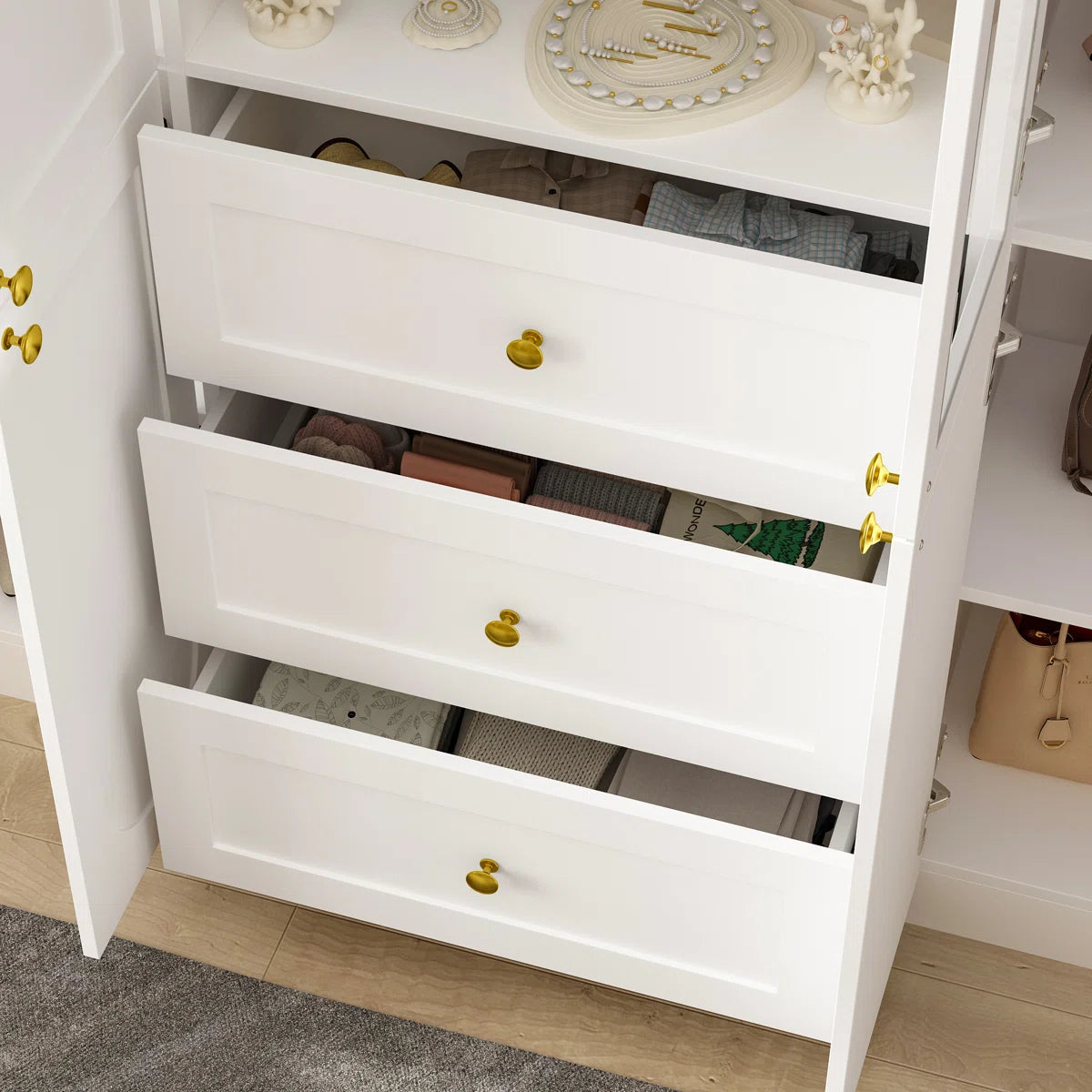 Elegent Wardrobe With Strong Storage And White Finish