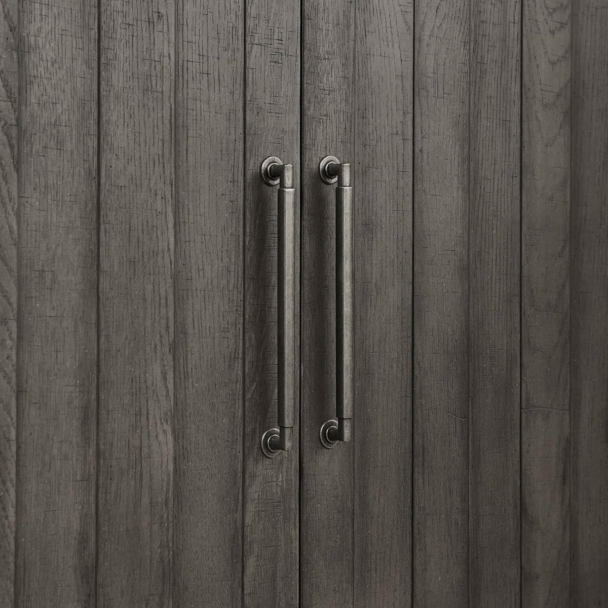 Elle Armoire