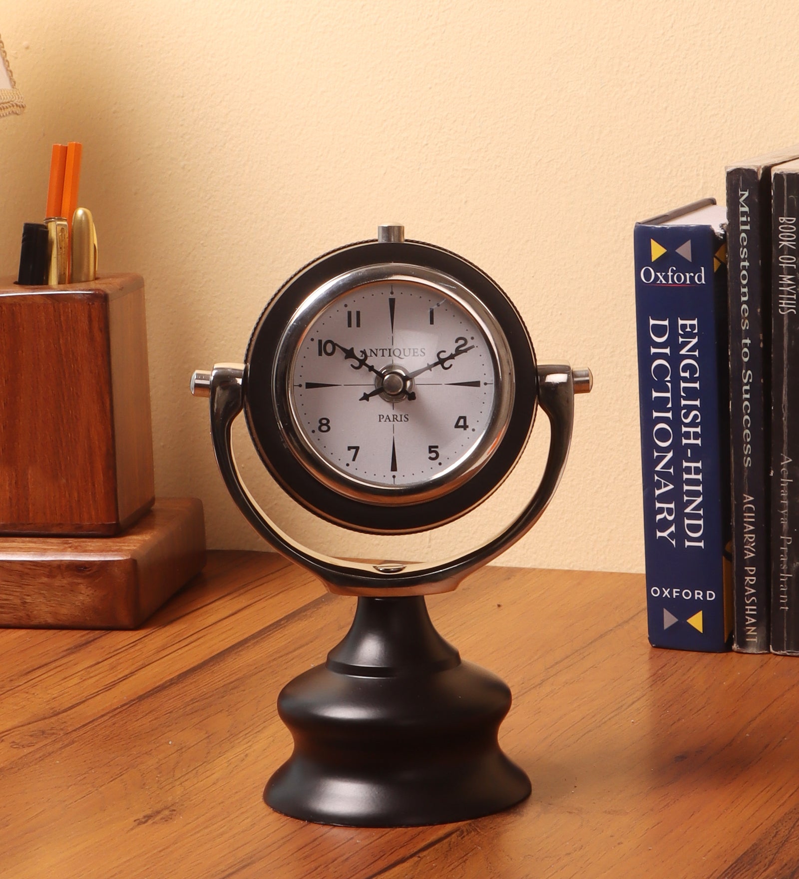 Marinus Table Clock - OUCH CART 