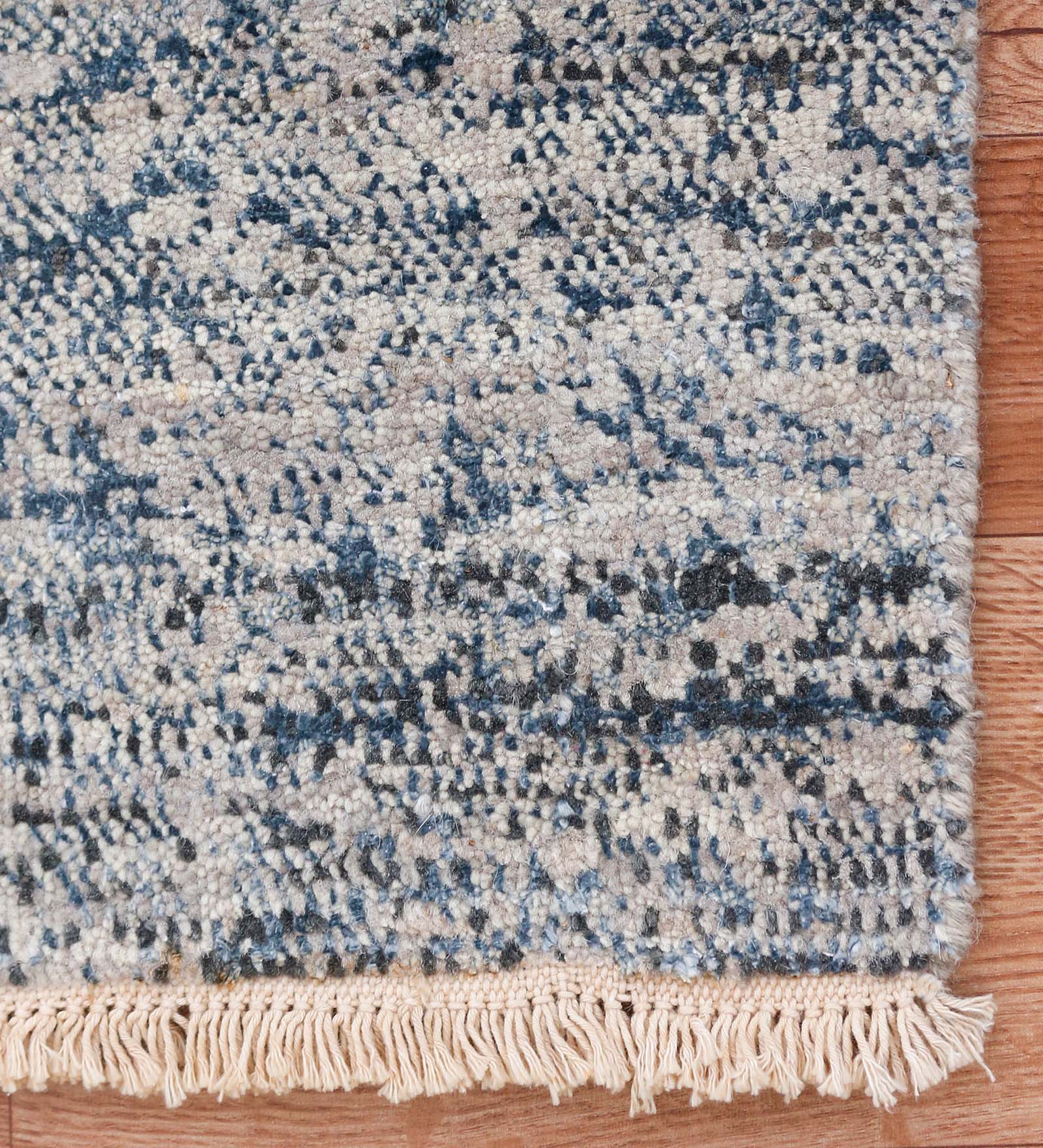 Dazzle Modern Pattern Hand Knotted  Rectangle Anti-Skid Designer Carpet, Prayer Rug For Office Cabins, Small Living Spaces - 2'X3'