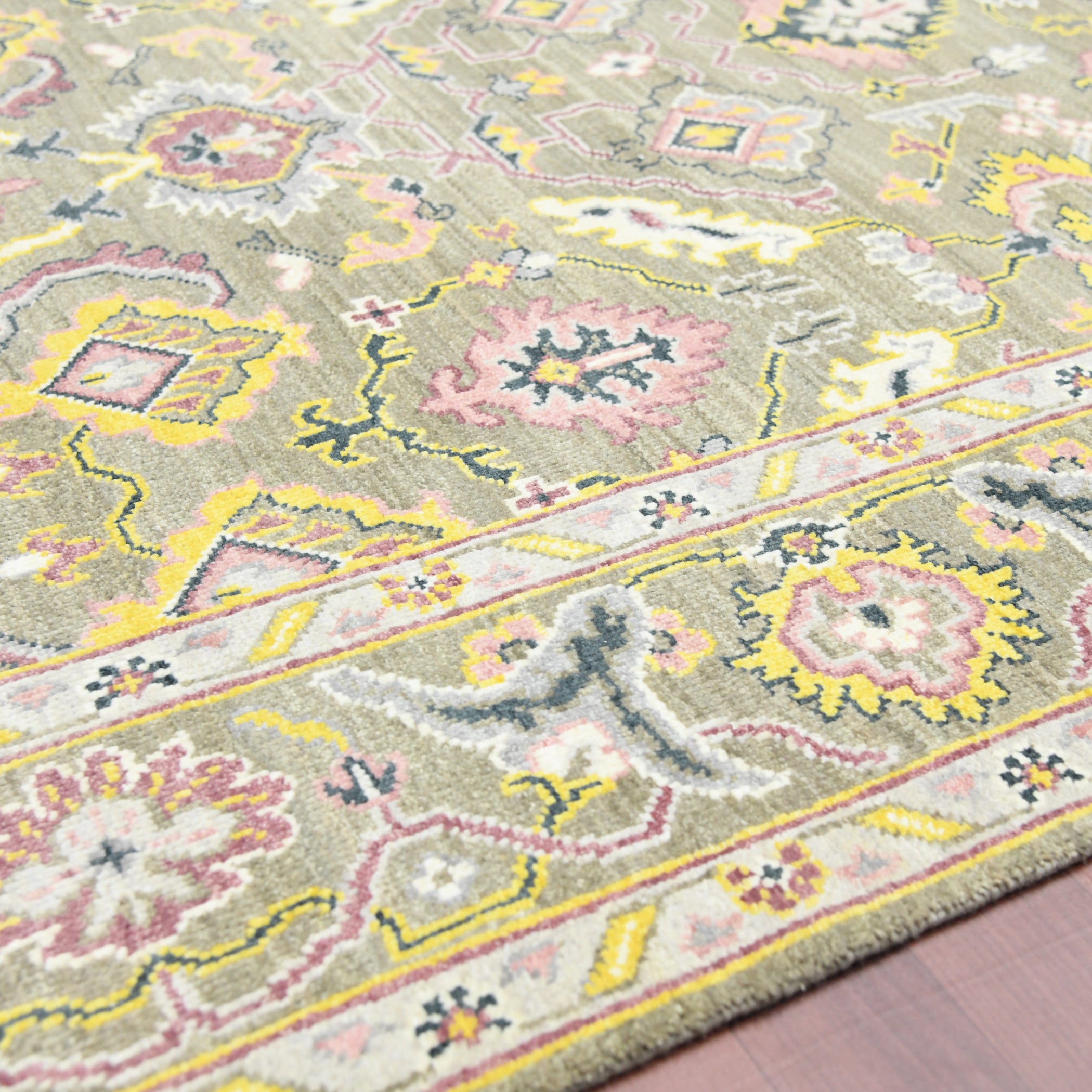 Bristol Traditional Pattern Hand Knotted  Rectangle Anti-Skid Designer Carpet, Area Rug For Bed Room, Living Room - 9'X12'