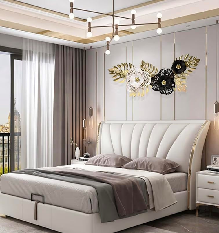 BEAUTY GOLD WALL ART